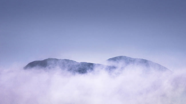 Cloud Mountain Tops © Matt Hill