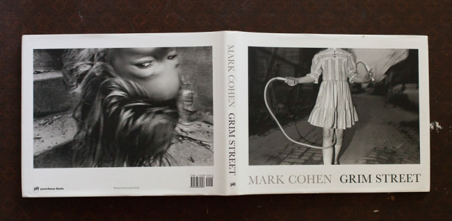 Mark Cohen, Grim Street © Mark Cohen