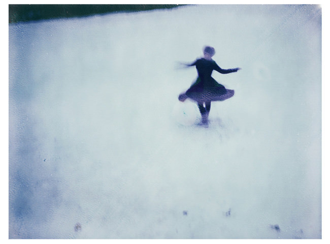 Eine Tänzerin im Schnee.