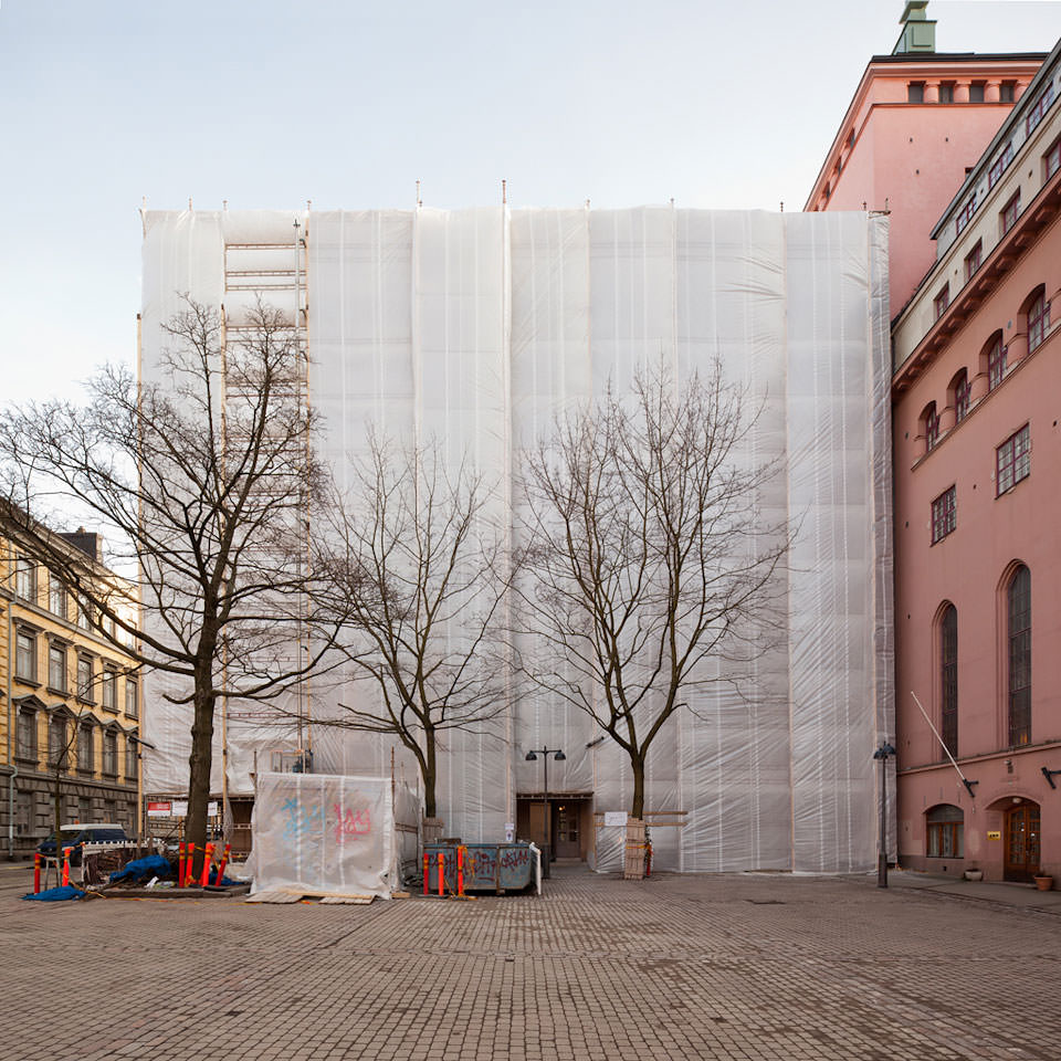 Verhülltes Haus in Helsinki