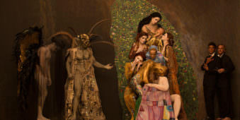Gemälde von Klimt fotografisch umgesetzt