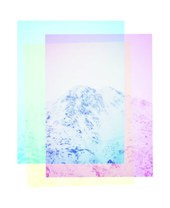 Eine weiße Berglandschaft entsteht zwischen einem Rahmen aus den Grundfarben
