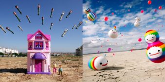 Diptychon: Spielzeughaus mit fallenden Spielzeugbomben und diverse bunte Figuren in der Wüste